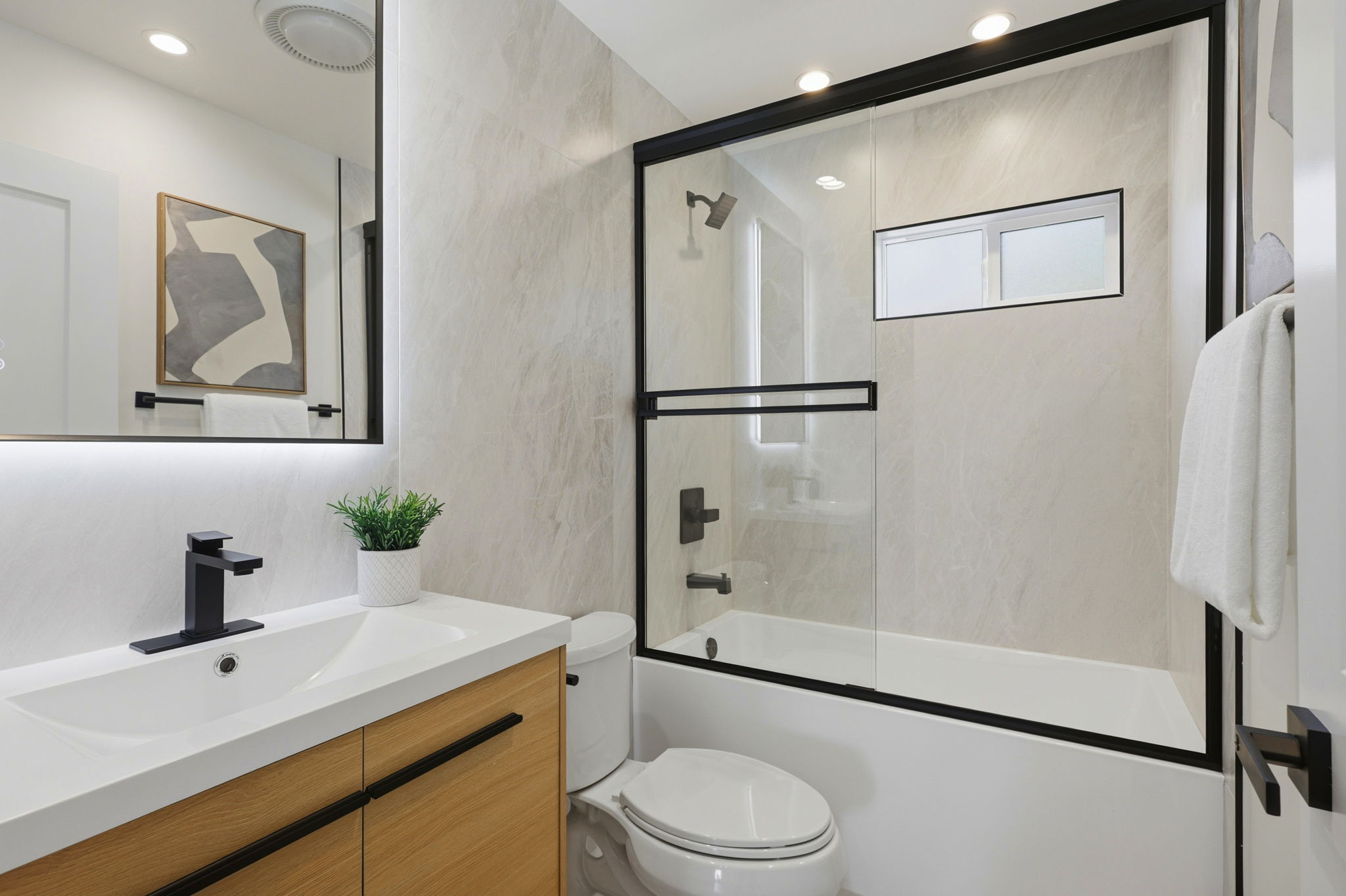 029_F8_3750 Elston Dr