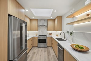 010_F8_3750 Elston Dr