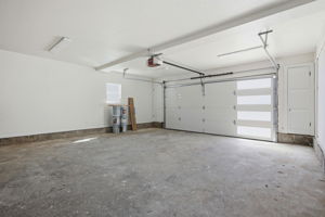 033_F8_3750 Elston Dr