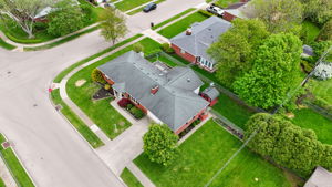  Photo 48