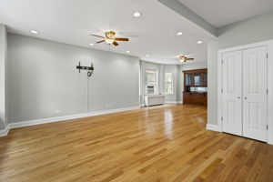  Photo 0