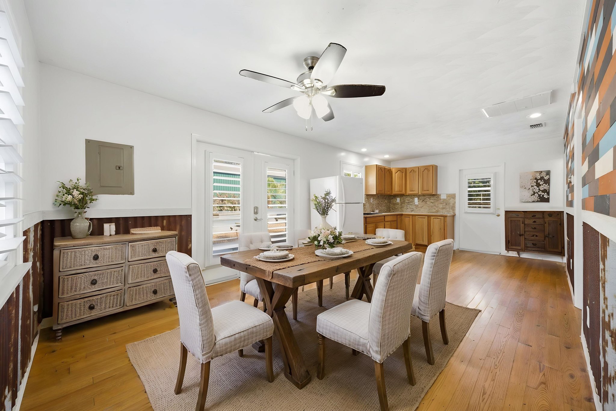 010_IMG_9956 virtually staged.jpeg