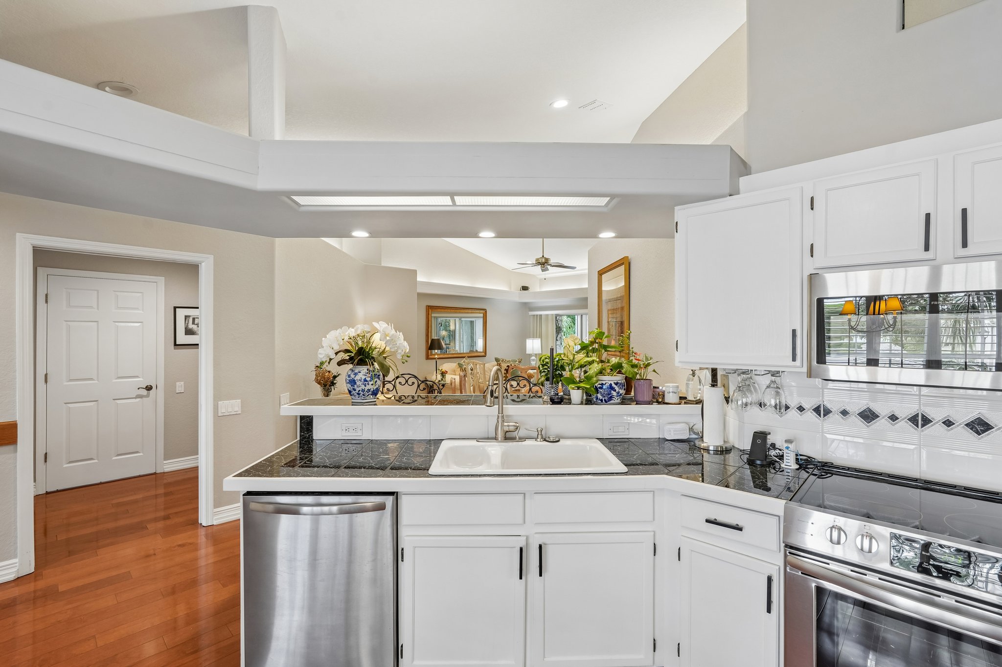 Fieldstone Blvd 1206-S3009-013.jpg