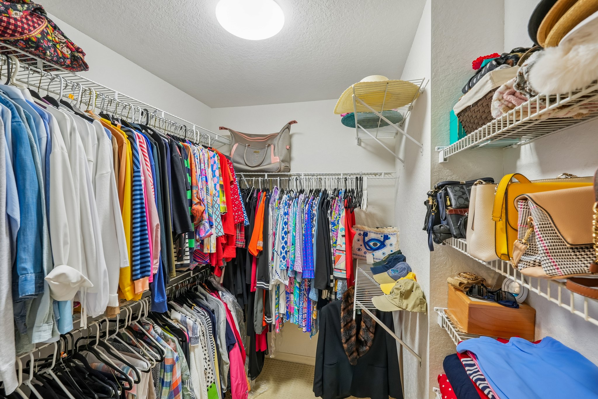 Fieldstone Blvd 1206-S3009-019.jpg