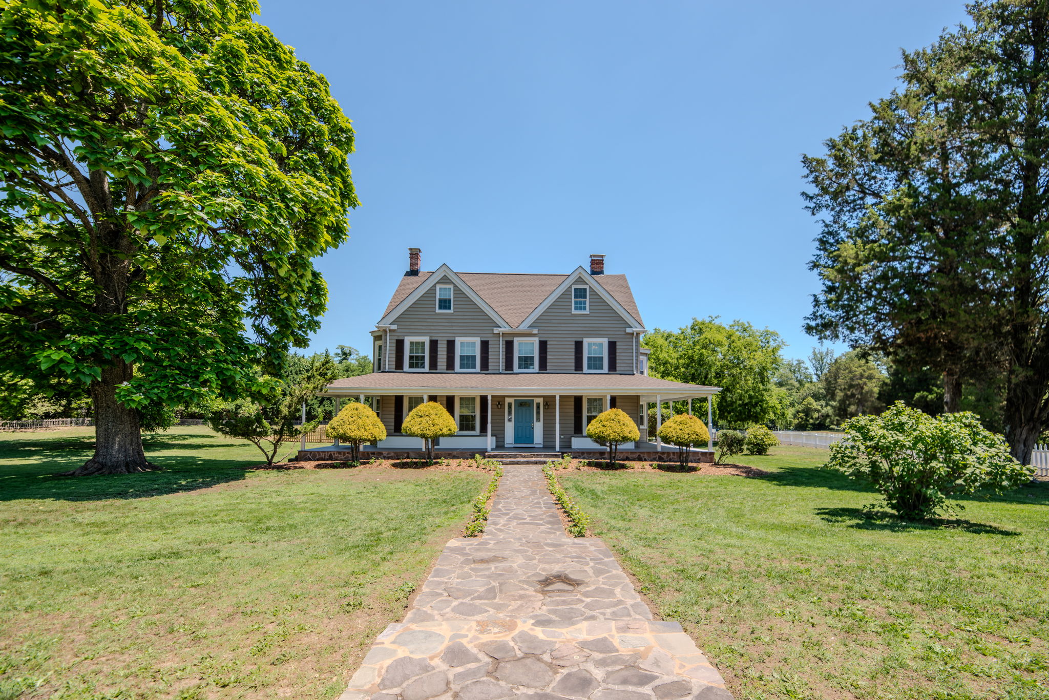 Exterior - Front