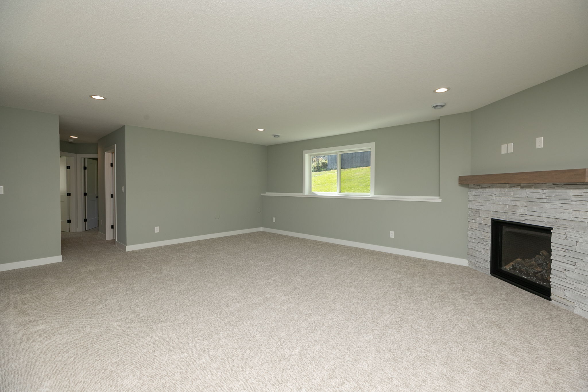 29-Family Room