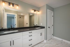 18-Master Bath