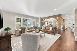  Photo 65