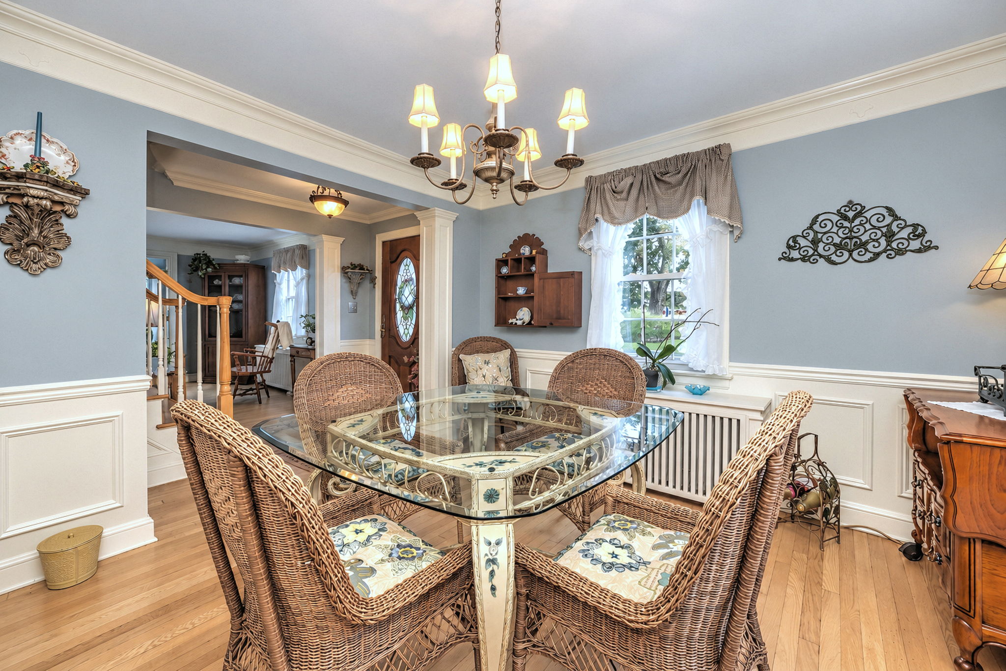 A Welcoming Space to Dine, Celebrate, and Connect.