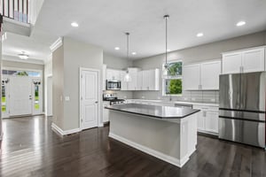 Shady Lk Dr-S2206-011.jpg