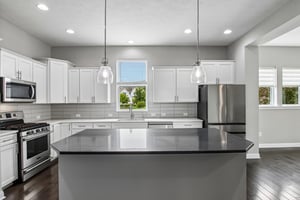 Shady Lk Dr-S2206-019.jpg