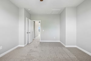 Shady Lk Dr-S2206-037.jpg