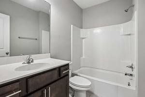 Shady Lk Dr-S2206-041.jpg