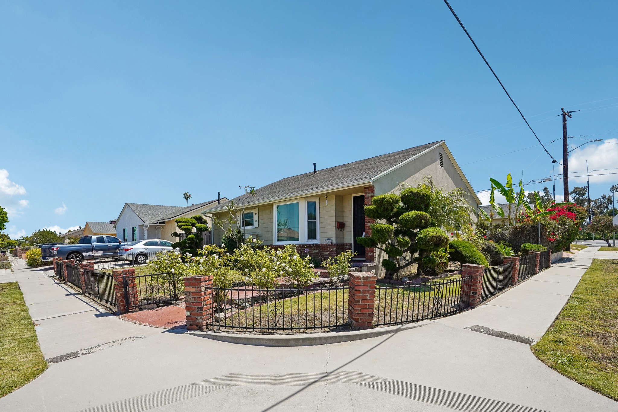 W 157th St-S2404-002.jpg