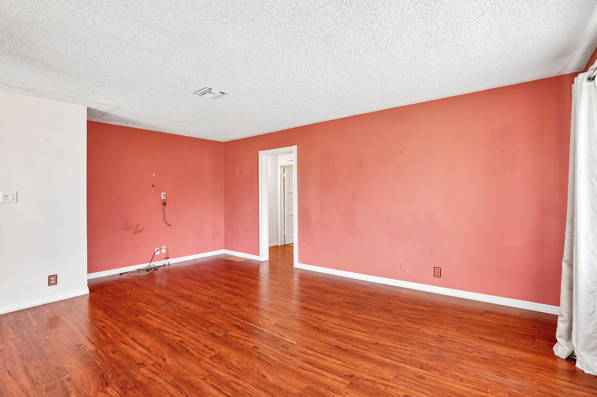 W 157th St-S2404-005.jpg