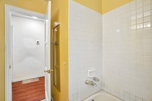 W 157th St-S2404-024.jpg