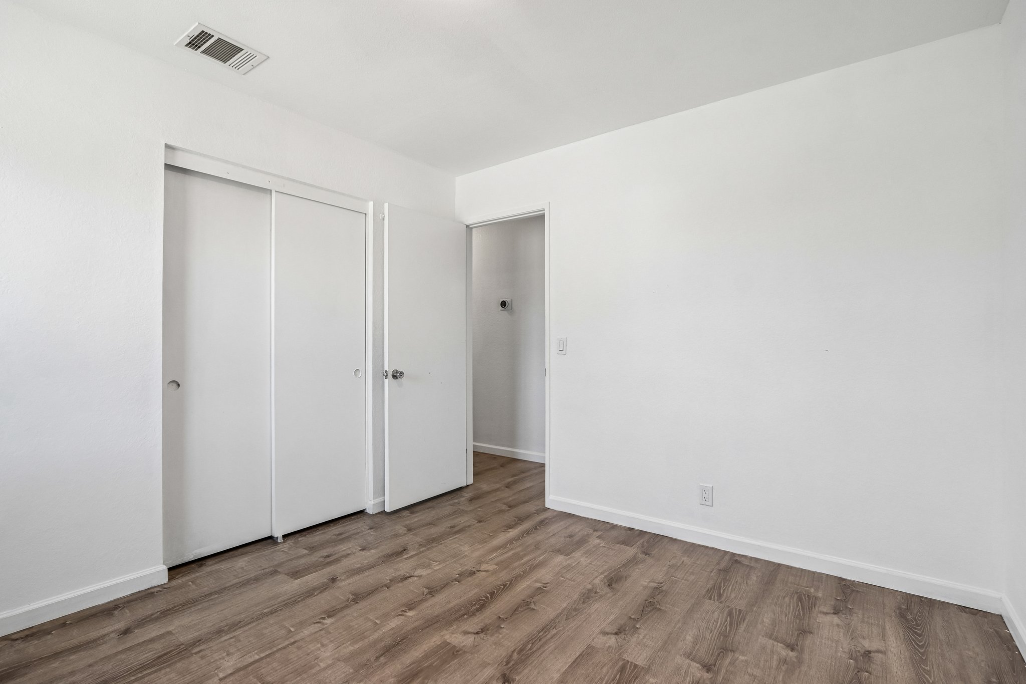Millbrook Ln-S1607-017.jpg