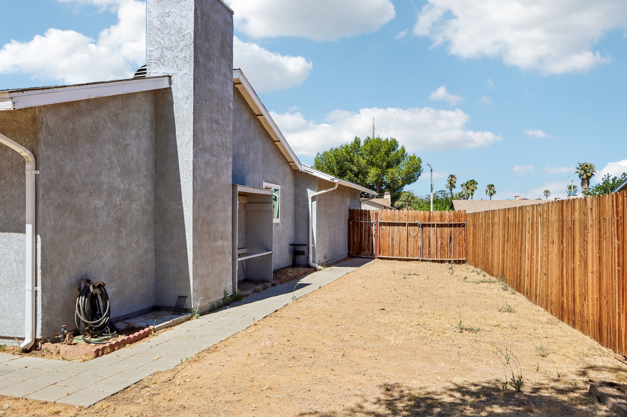 Millbrook Ln-S1607-025.jpg