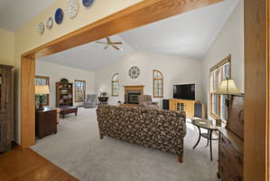  Photo 91