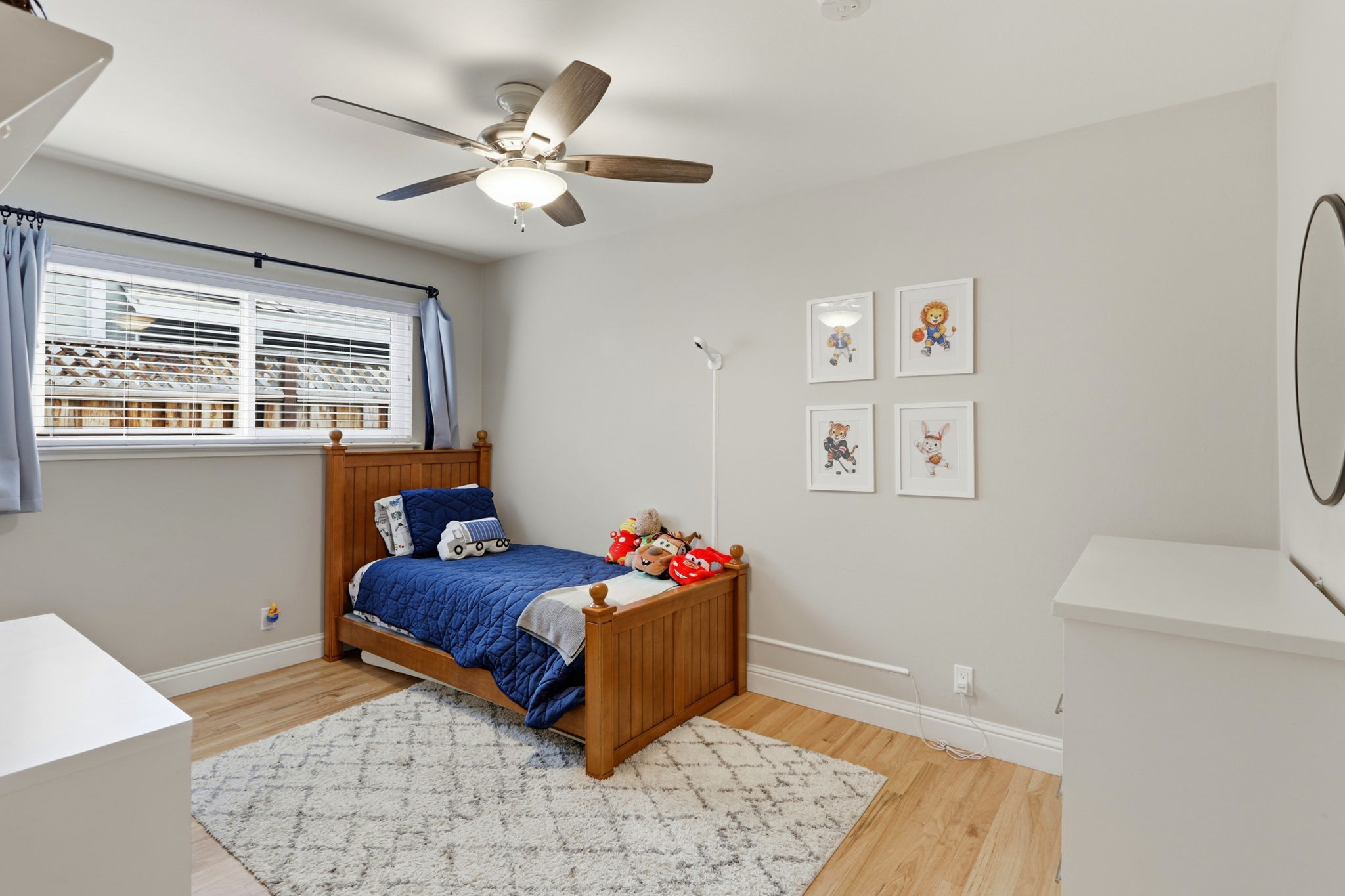 017_F8_3763 Willowview Dr