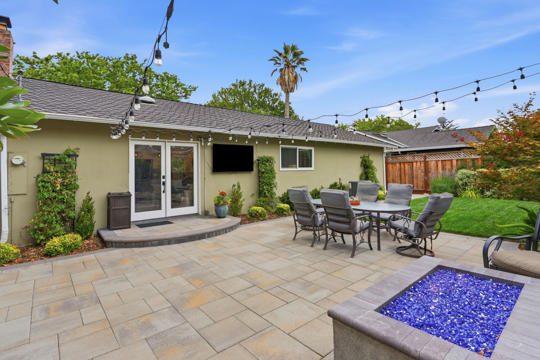 030_F8_3763 Willowview Dr