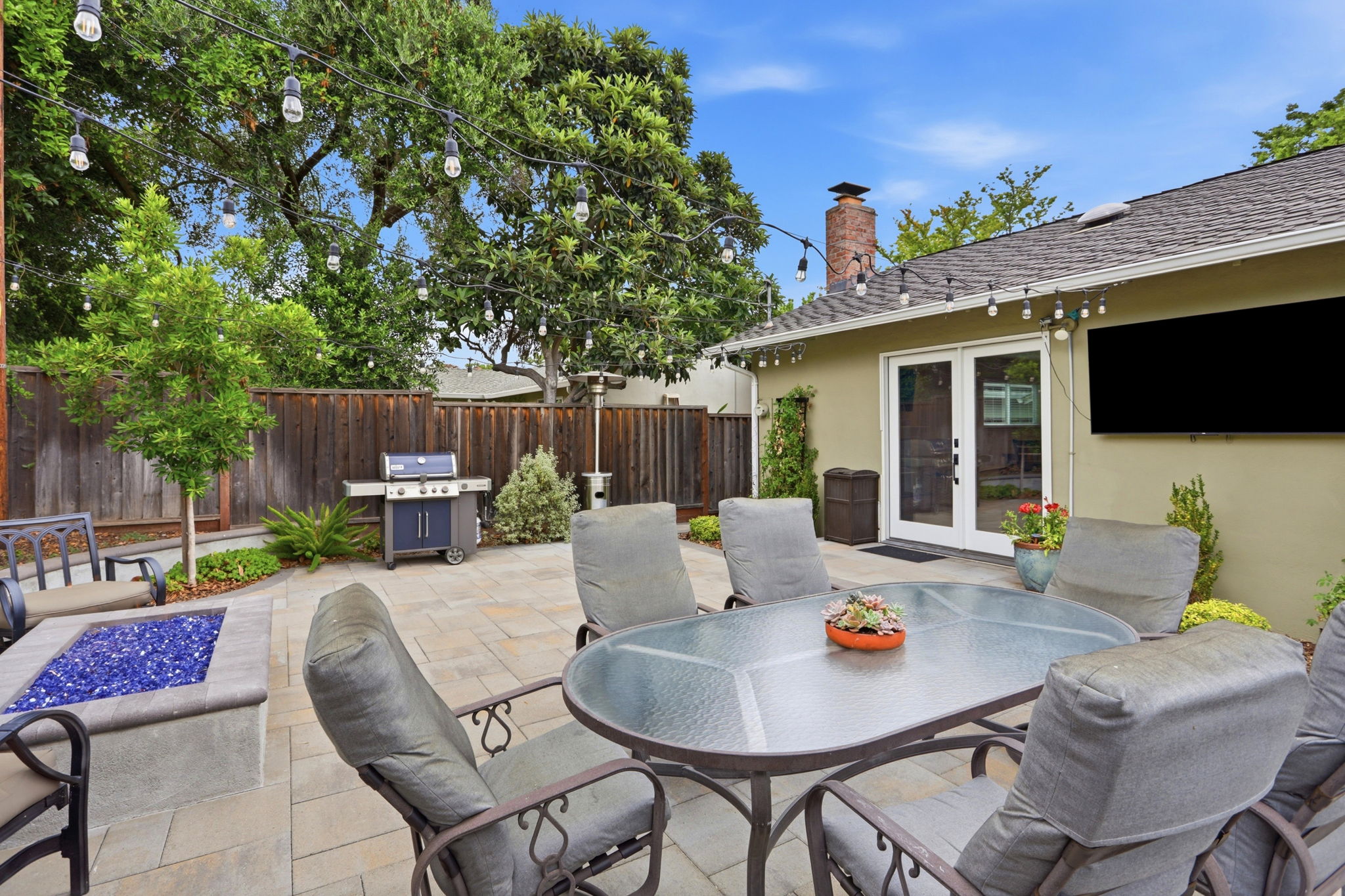 032_F8_3763 Willowview Dr