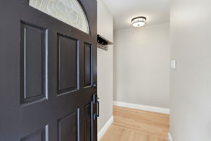 005_F8_3763 Willowview Dr