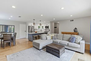 007_F8_3763 Willowview Dr