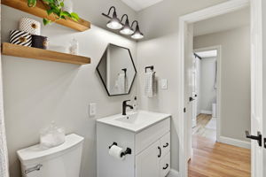 024_F8_3763 Willowview Dr
