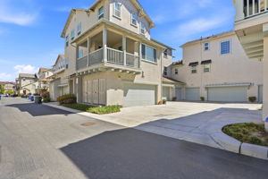 032_F8_37630 Breakers Rd
