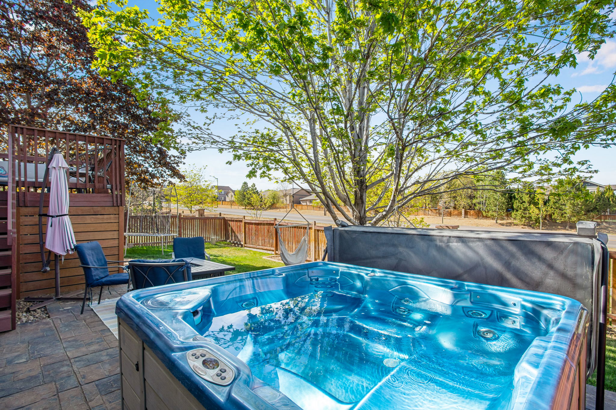 THIS HOT TUB IS WAITING FOR YOU