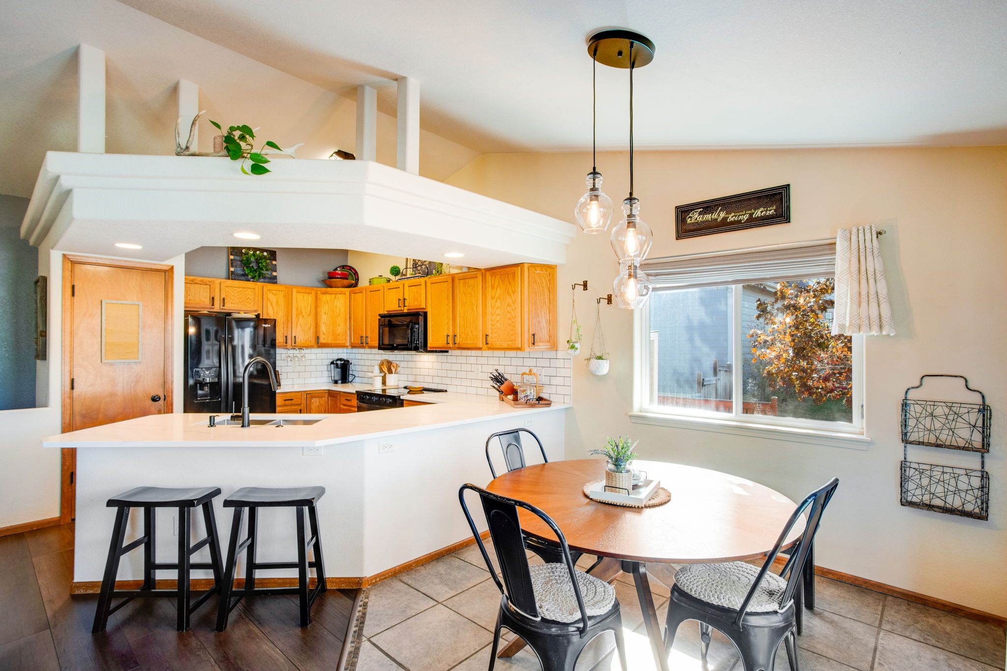 TILE FLOORING IN DINING ROOM