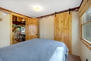  Photo 40