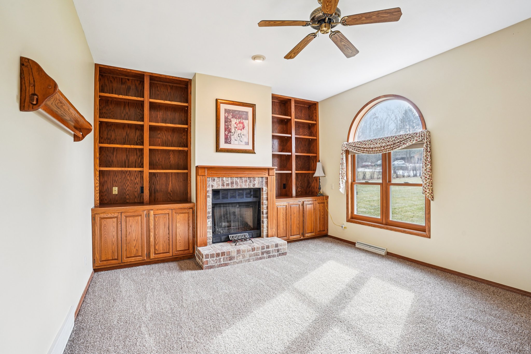 Sunny Wood Dr-S1702-007.jpg