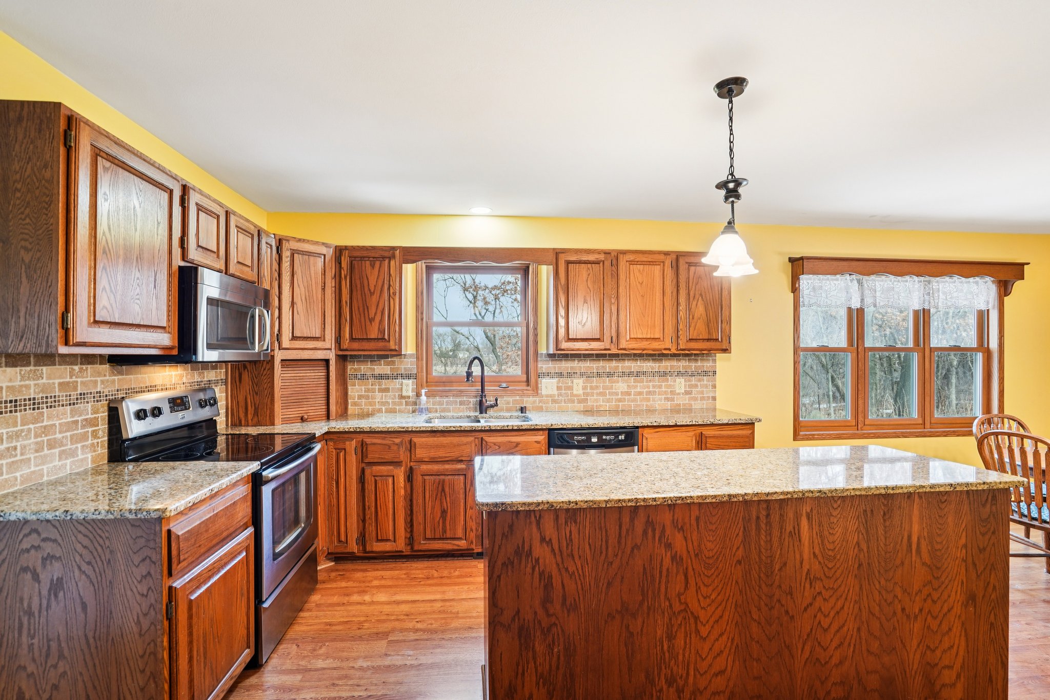 Sunny Wood Dr-S1702-019.jpg