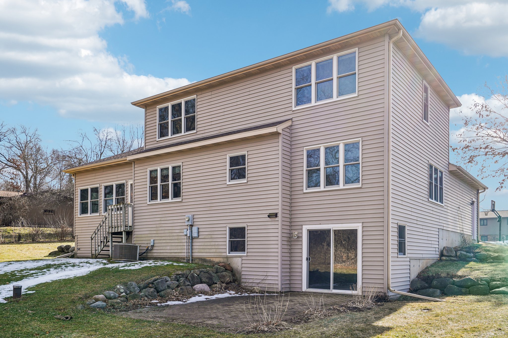 Sunny Wood Dr-S1702-046.jpg