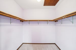 Sunny Wood Dr-S1702-032.jpg