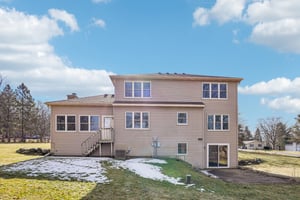 Sunny Wood Dr-S1702-047.jpg