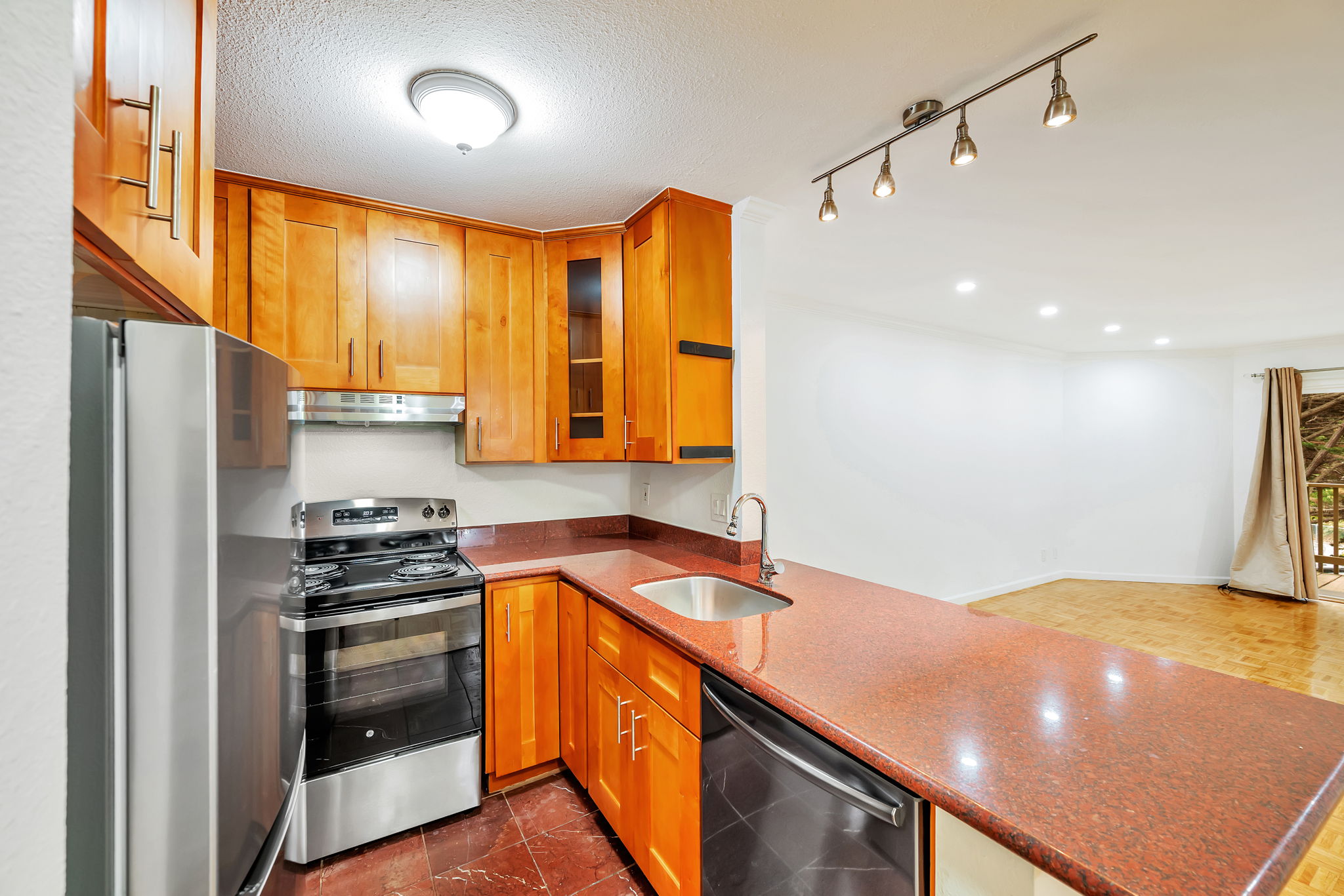 011_377 Mandarin Dr 207