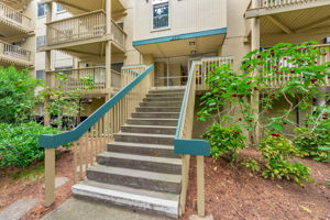 002_377 Mandarin Dr 207