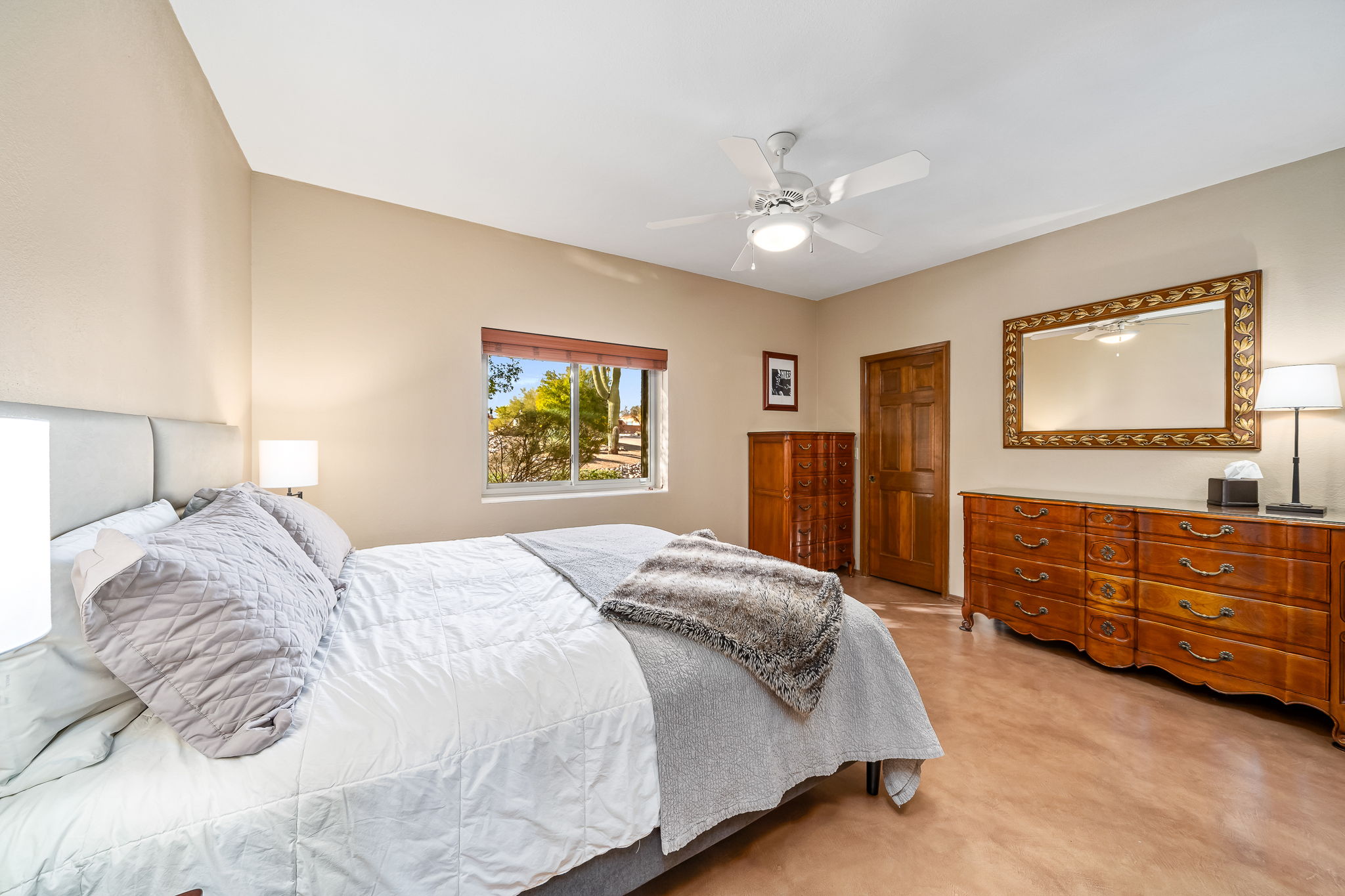 Bedroom 2  with a walk-in closet