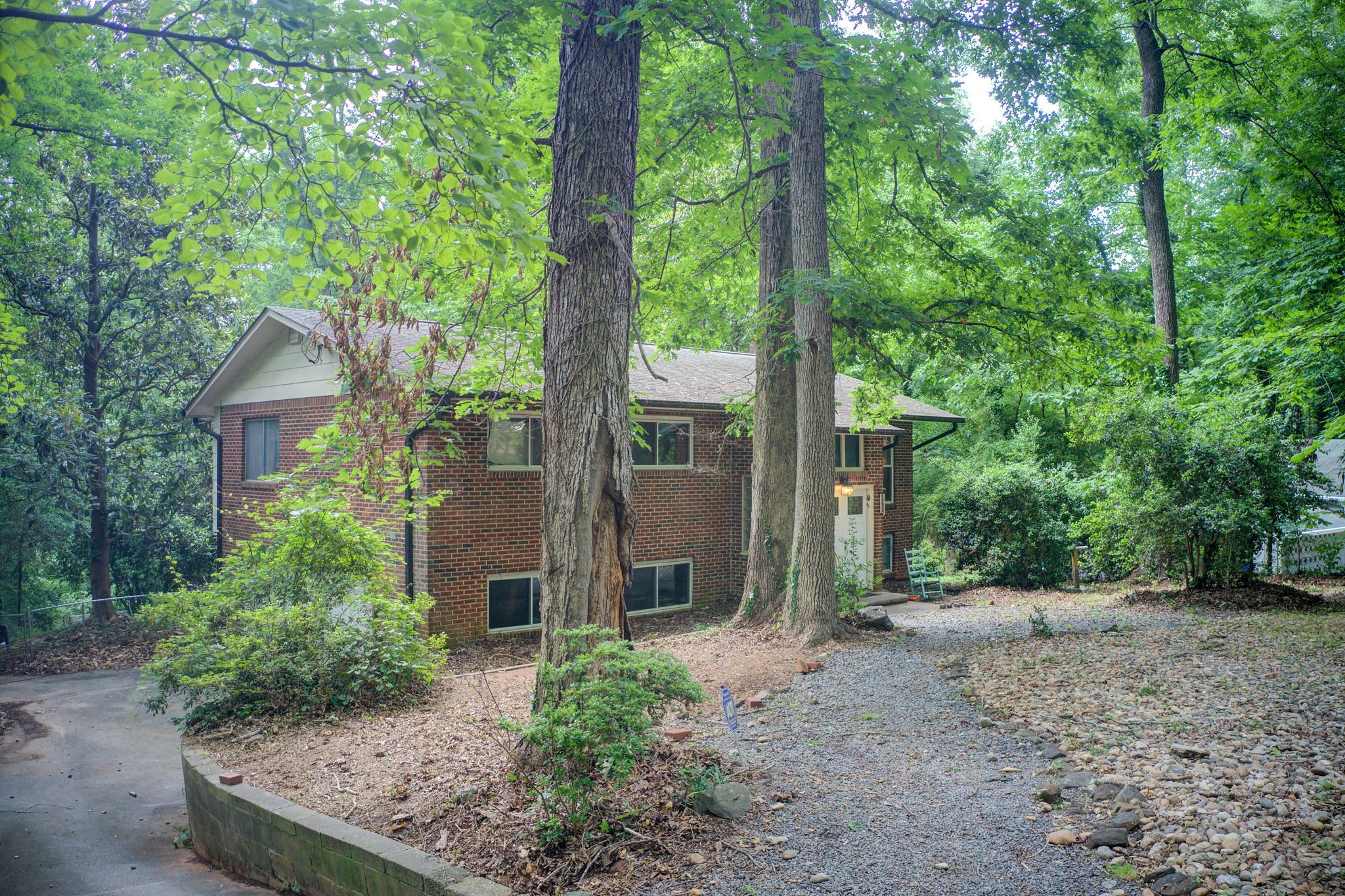30 Aerial Exterior Side + Front w Yard B