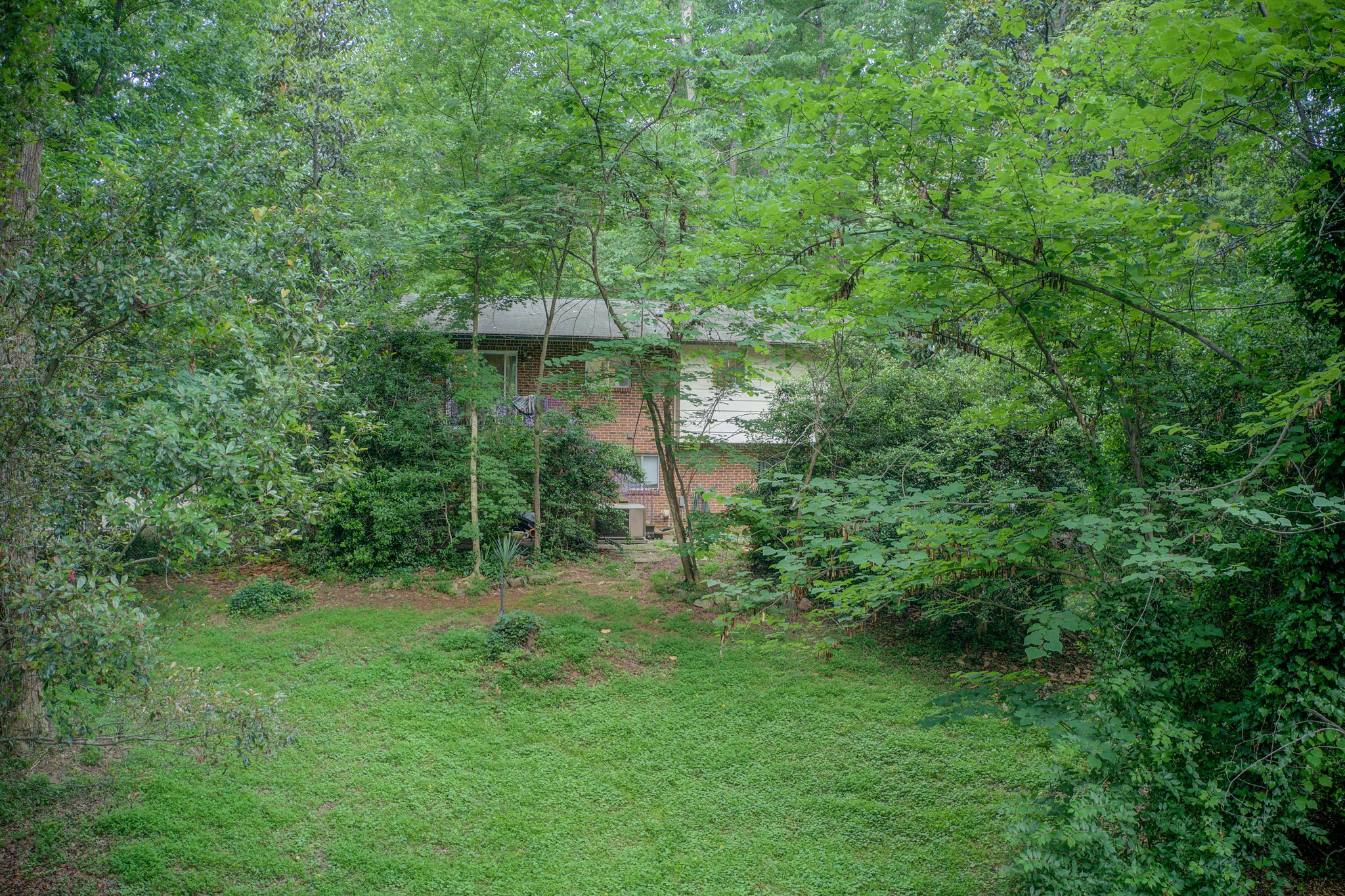 34 Aerial Exterior Rear w Yard