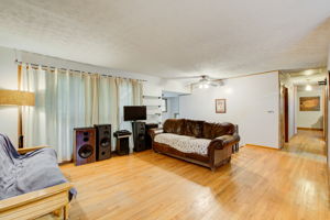 15 Living Room C w BR Access
