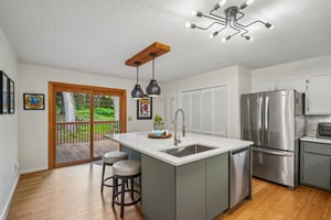 Southgate Dr-S3007-015.jpg