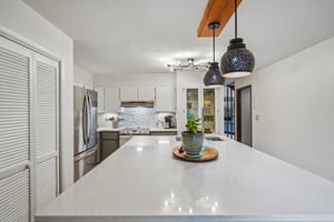 Southgate Dr-S3007-019.jpg