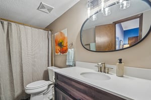 Southgate Dr-S3007-024.jpg