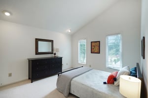 Southgate Dr-S3007-026.jpg