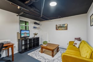 Southgate Dr-S3007-041.jpg