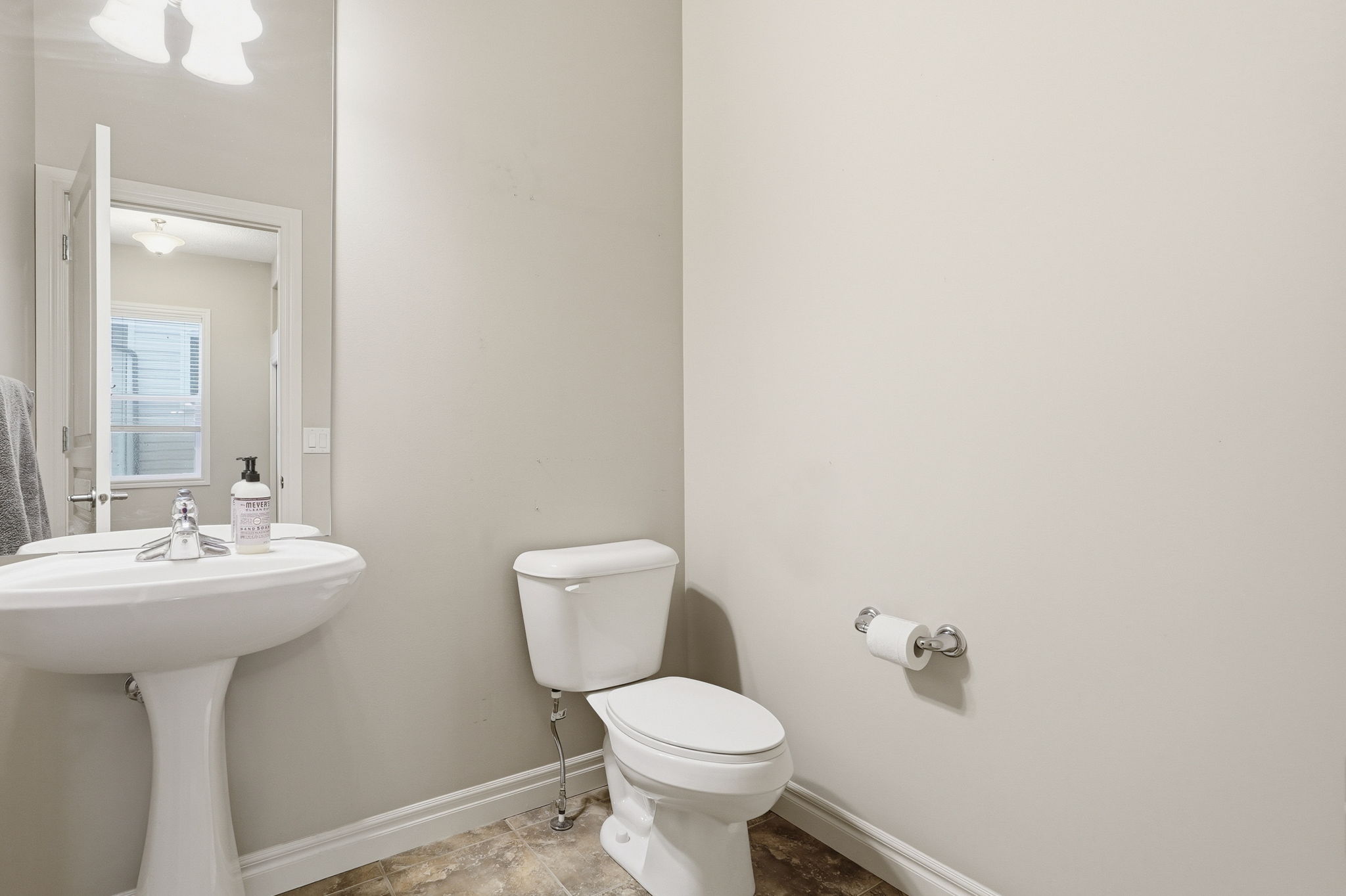  Photo 46